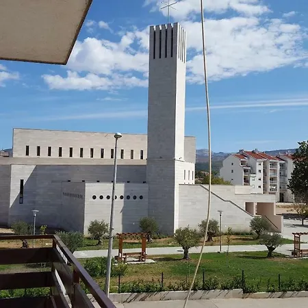 아파트 Apartment Central *