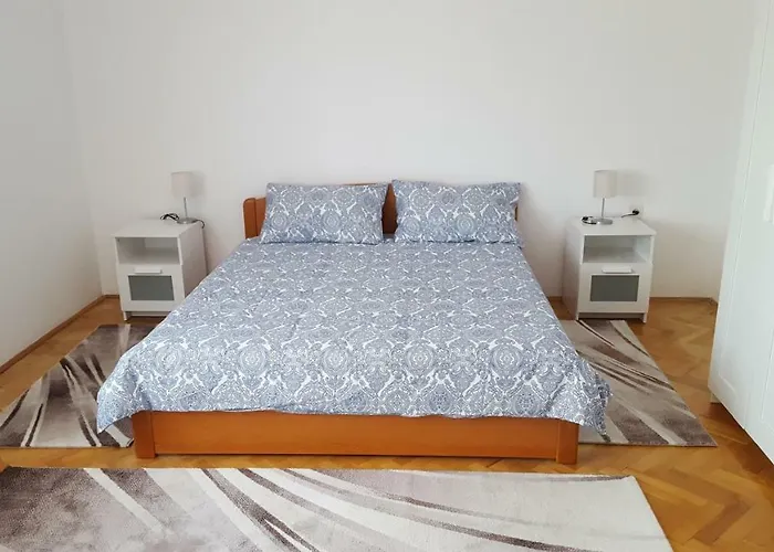 아파트 Apartment Central *